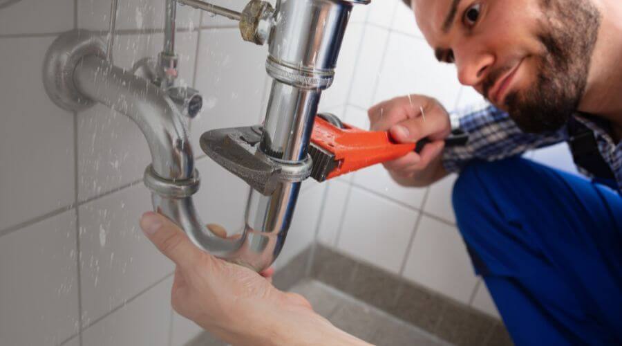 Professional same day plumber services in Hebbronville, TX